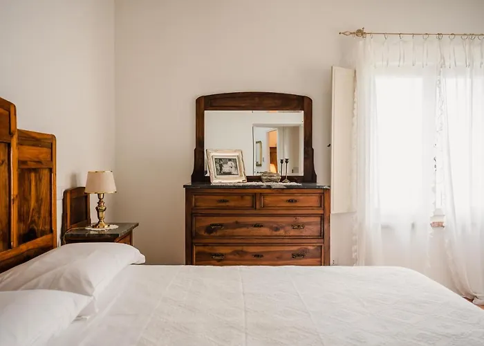 Mescoglia Estalagem *