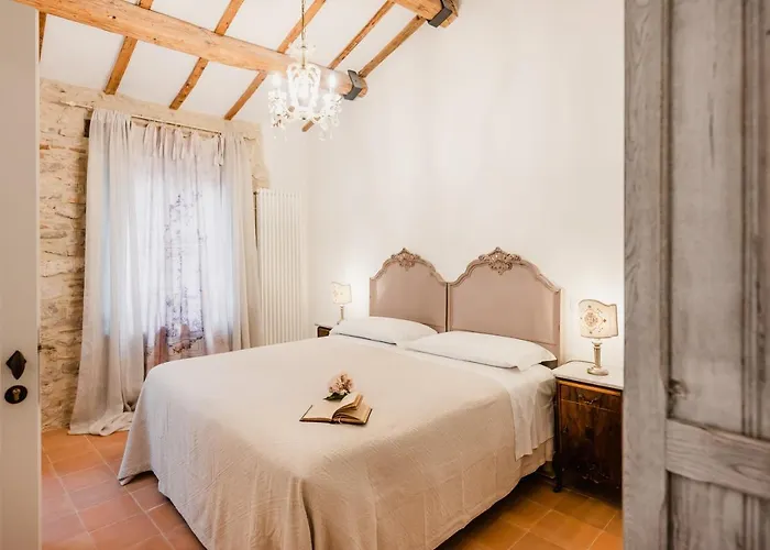 Mescoglia Estalagem *